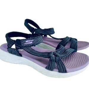 SKECHERS Womens On the GO 600 Artiste Sport Sandals Purple & Gray Size 6M